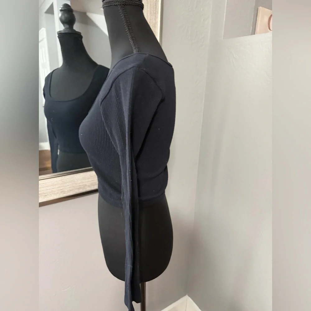 Zara Black Ribbed Scoop Neck Long Sleeve Crop Size M/L